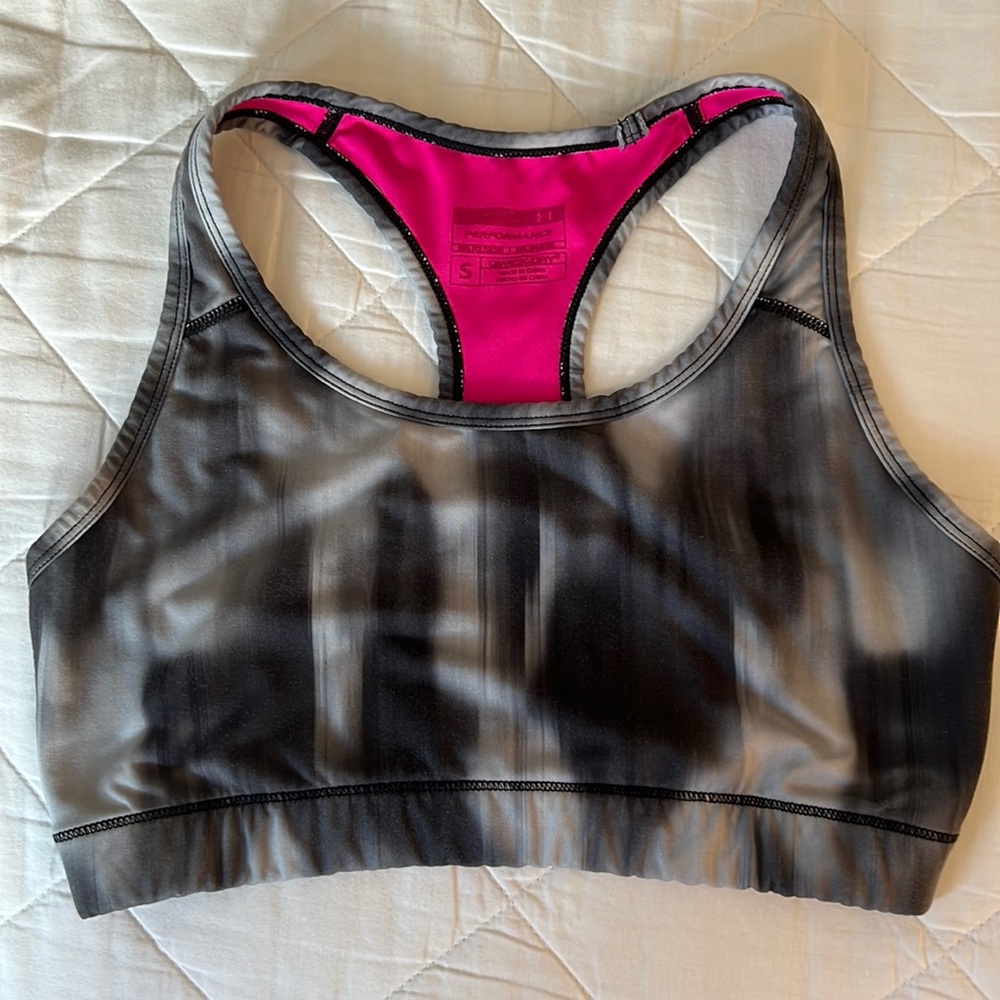 Sports bra